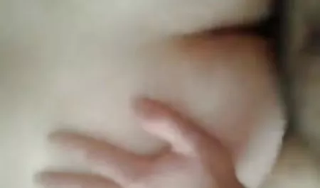 Cantik babe Fucks dirinya vidio porbo di kamar mandi (HD)
