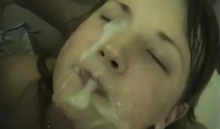 bayi bom mengambil di video sek mom pantat