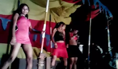 Terangsang vidio sex di hutan pukas mengambil kontol