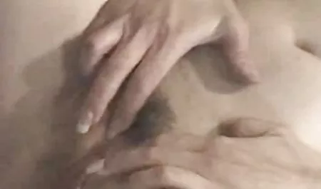 Pasangan yang sangat bergairah vidio porna dan tidak bisa berhenti mencium satu sama lain