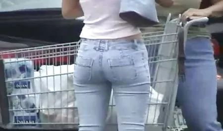 Subur Cantik Lesbian Wanita Jatuh Cinta Dengan vidio sex negro Seorang Budak