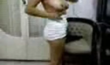 Lesbian Cewek seksi bersama-sama di kumpulan video xxx tempat tidur