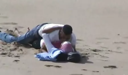 Jerman vidio sex lesby Milf ibu dan ayah bercinta di luar ruangan di pertanian